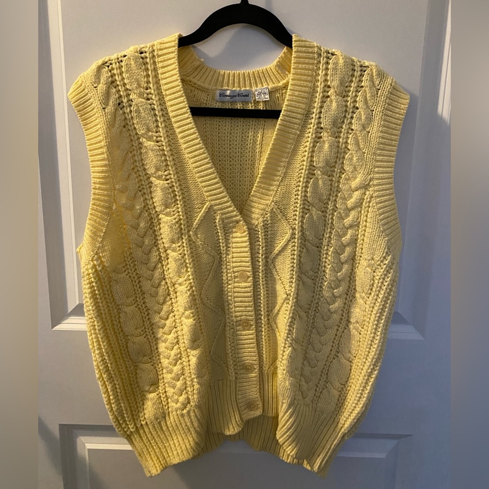 vintage button up sweatervest